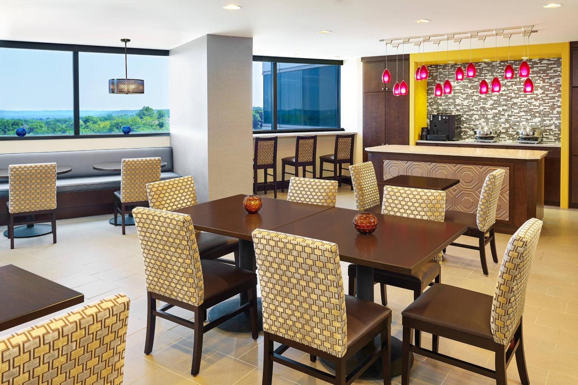 Sheraton Baltimore North Towson Esterno foto